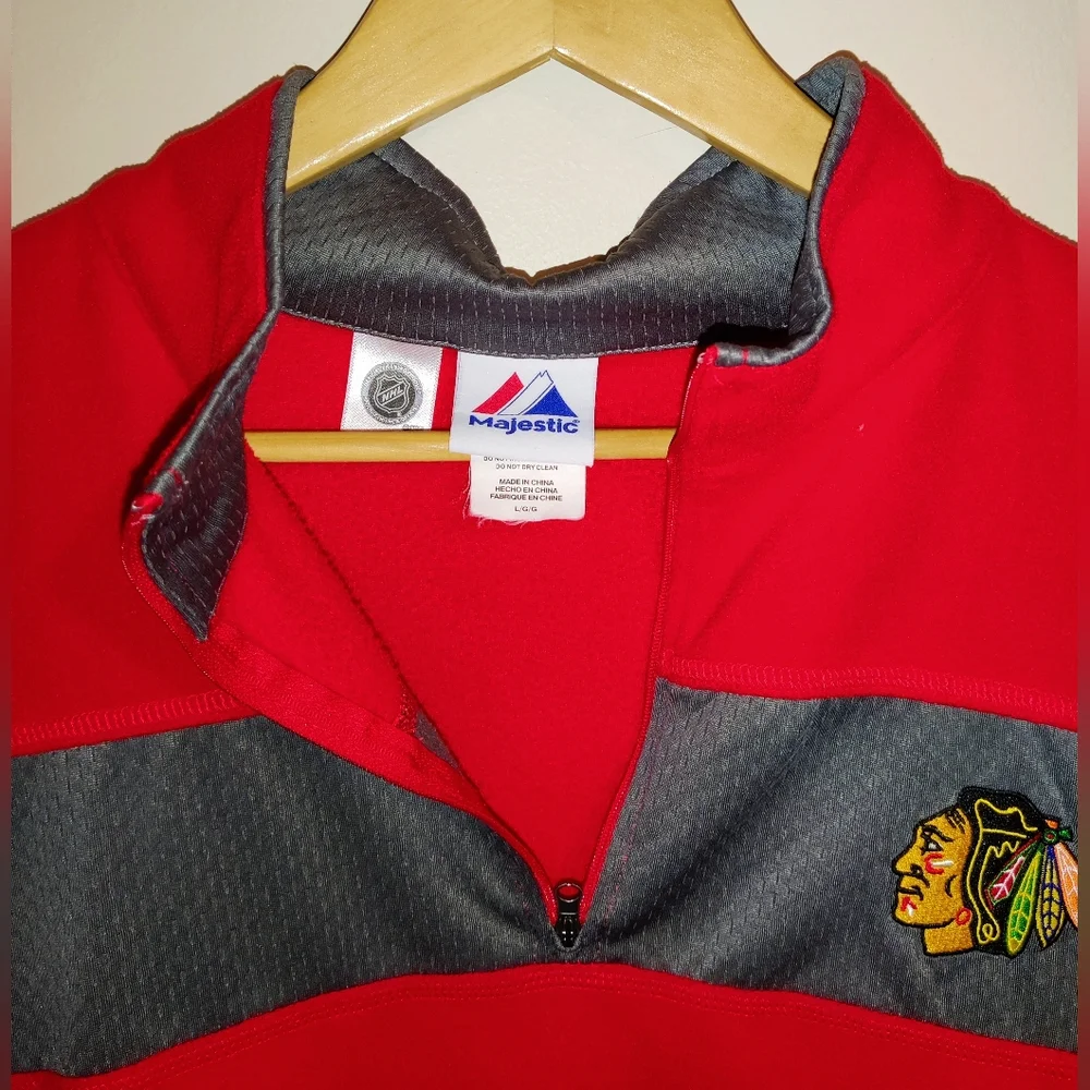 Majestic Men's Size Large Red Pullover Sweater Quarter Zip Chicago Blackhawks - Picture 2 of 4